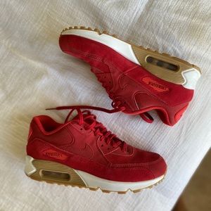 Nike Air Max suede